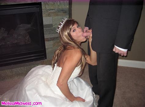 Pictures Of Teen Bride Melissa Midwest Sucking Cock On Her