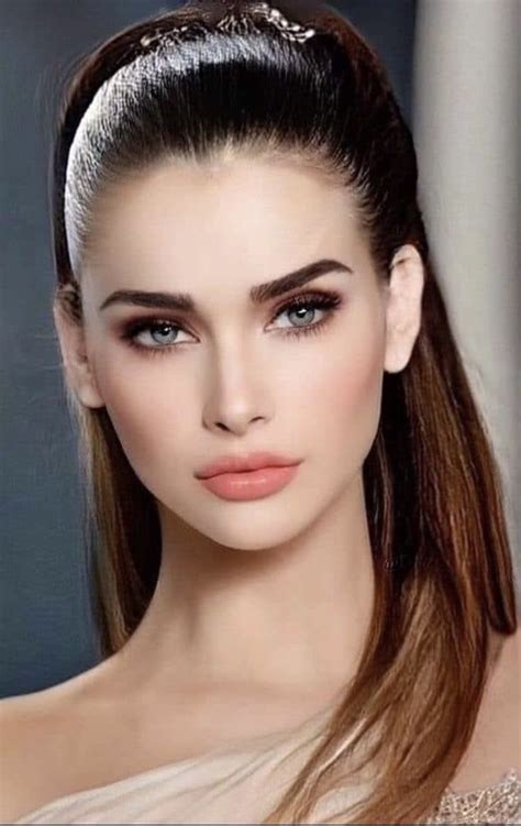 pin by big fig on double take in 2021 beautiful girl face beauty