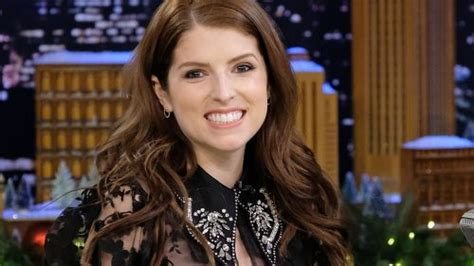 anna kendrick wedding  family pictures marriage pics celebrity news entertainment news