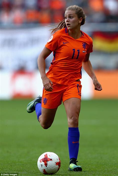 Lieke Martens Crowned The Best Fifa Women S Player Daily Mail Online