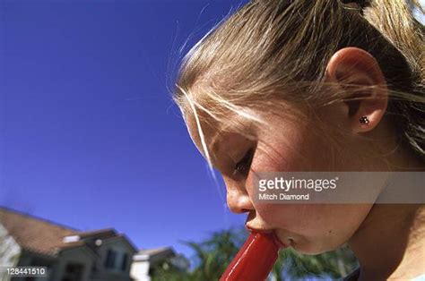 60 meilleures girl popsicle photos et images getty images