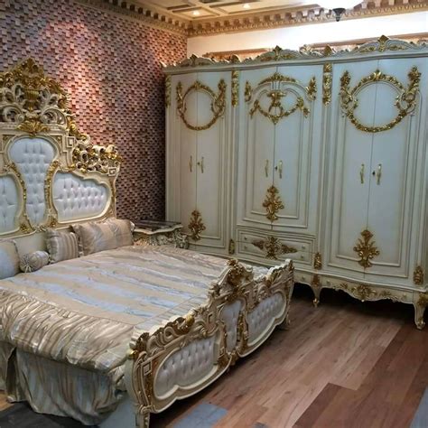 pin  khushnuma qureshi  stylish home decor classic bedroom decor luxury classic bedroom