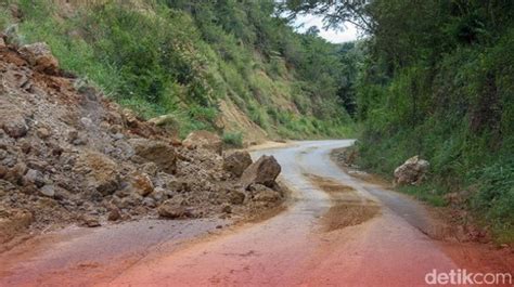 banjir manggarai ntt   tewas  hilang   mengungsi akibat