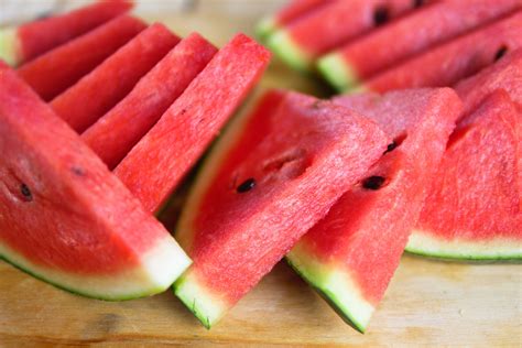 slice  watermelon