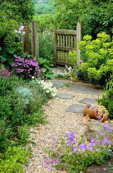 stunning cottage garden ideas  front yard inspiration gardening jardin de sombra