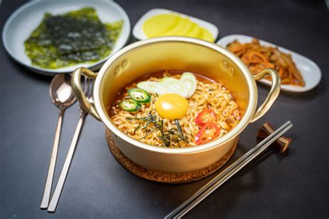 Rekomendasi Peralatan Masak Ala Korea Yang Bisa Lengkapi Isi Dapur