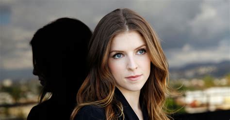 anna kendrick on ‘pitch perfect 2 and not trying too hard the new