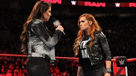 Wwe Monday Night Raw Live Results Becky Lynch Returns To