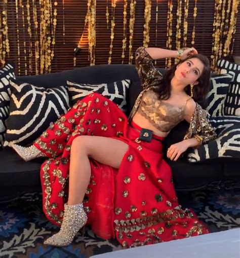 30 Hot Photos Of Sara Ali Khan Flaunting Her Fine Sexy Legs In Shorts