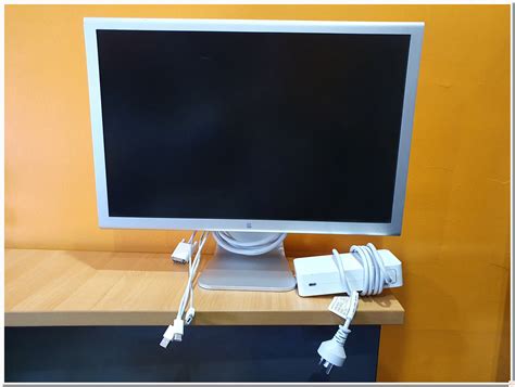 apple cinema display    lcd monitor zenith computers