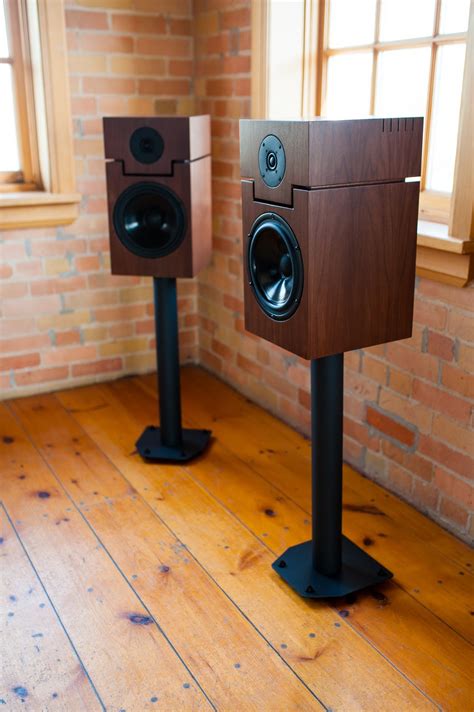 vintage sound  bala stand mount speakers deliver viitums sound labs