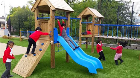 outdoor play  improve childrens sleep pentagon play