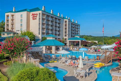 road hotel pigeon forge tn  discounts