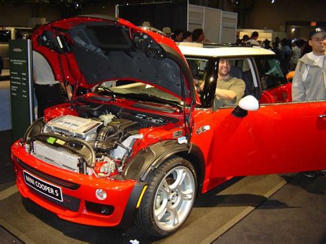 red mini cooper   york auto show  car pictures  carjunky
