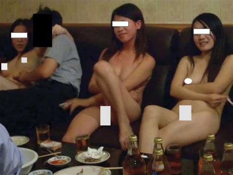 girl stripped naked shanghai video xxx pics