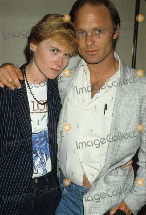 photos and pictures ed harris with wife amy madigan and daughter at the aristocasts 1996