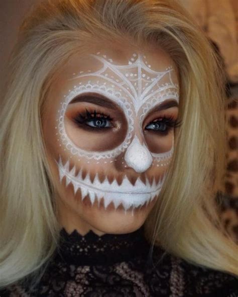 Freaky Fun Halloween Makeup Ideas That Will Make You Stand