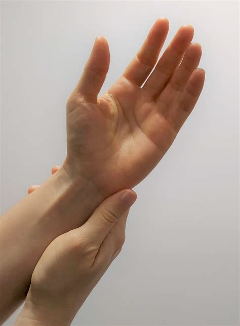 suffer  wrist pain    finger side   wrist gc hand therapy
