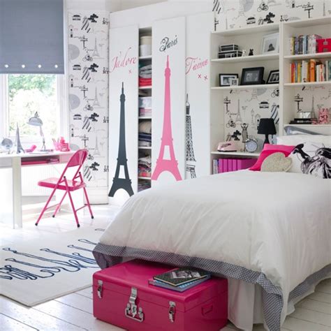 Paris Theme Girl S Bedroom Teenage Girls Bedroom Ideas
