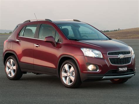 chevrolet tracker specifications overview equipment