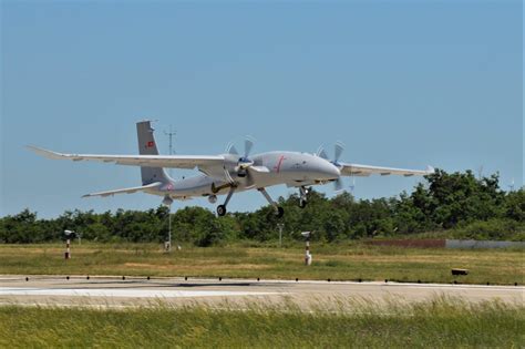 turkish akinci drone flew  world record  meters altitude global defense corp