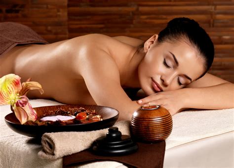 the importance and health benefits of massage when traveling