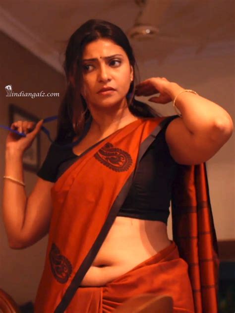 indiangalz on twitter deep deep navel show by alleezakhan in saree