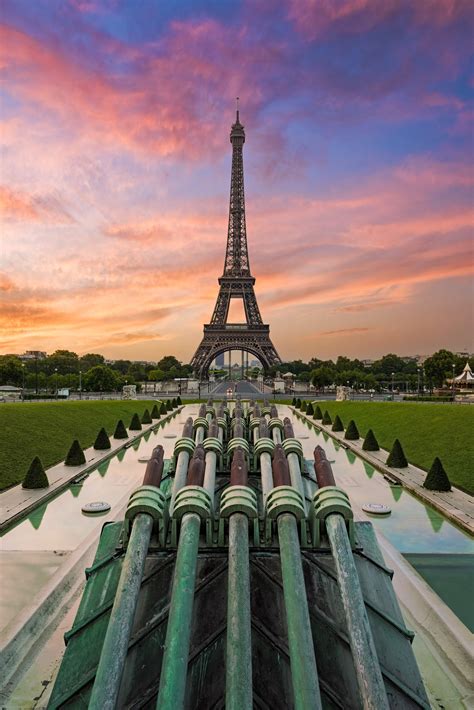 surprising facts   eiffel tower lonely planet