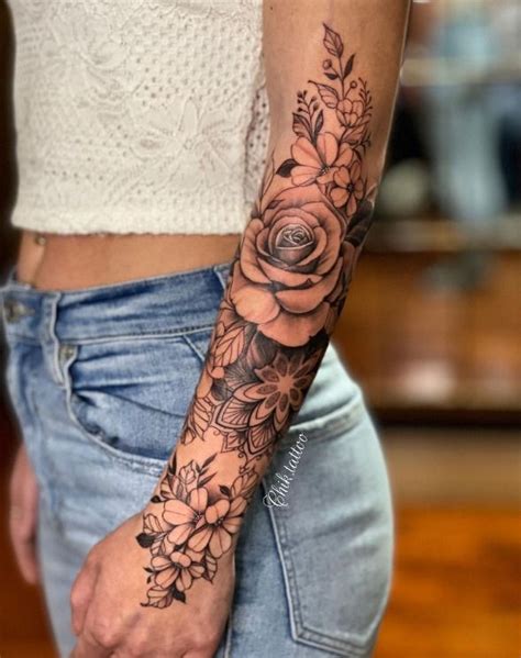 35 Stunning Sleeve Tattoos For Women To Look Attractive Sleeve