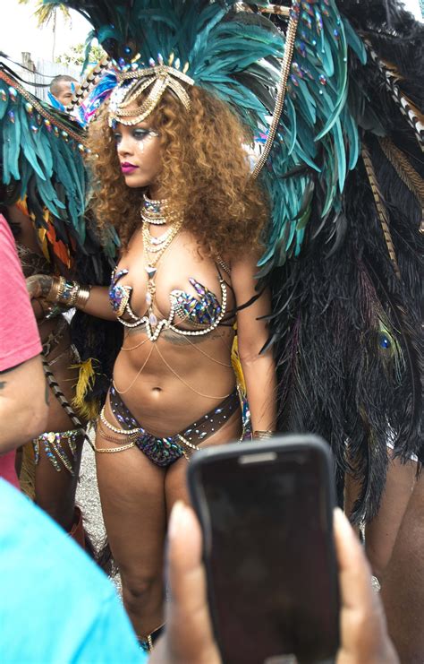 Rihanna Sexy Photos The Fappening 2014 2019 Celebrity