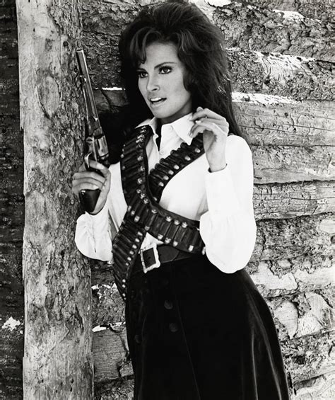 27 raquel welch pictures of the sex symbol who broke the mold