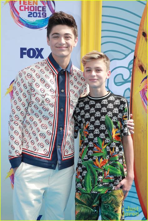Asher Angel And Annie Leblanc Hit Teen Choice Awards 2019 Together