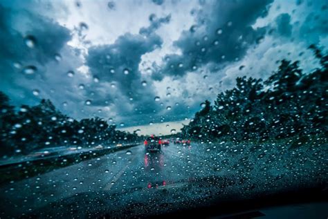 driving   rain safety tips
