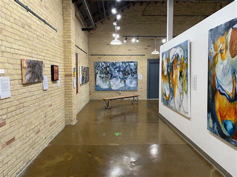 art garage offers green bay  chance  celebrate creativity enjoy