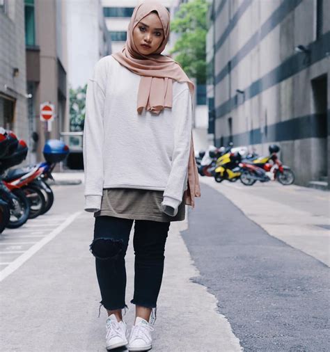 Hijab Sport Coklat Pramuka