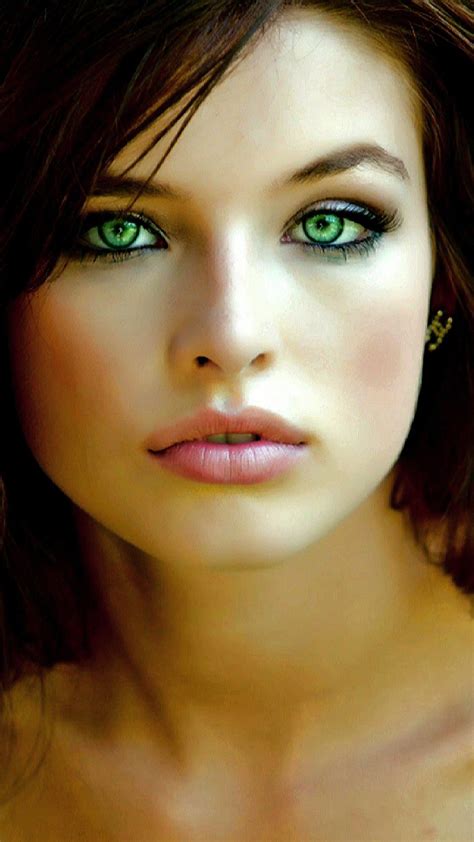May I Help You 😎 Stunning Eyes Beautiful Green Eyes Most Beautiful