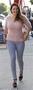 Kelly Brook Shows Off Her Curves In Tight Woollen Top Despite Warm La