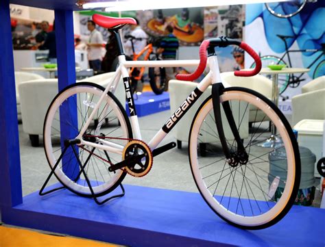 china fixed gear bike track  alloy frame ud carbon fork fixie bike