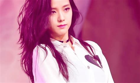 Blackpink Jisoo S Sexy Stage Outfit Drops Fans Jaws
