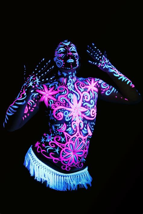60 best psychedelic sexy images on pinterest neon glow psychedelic and black lights