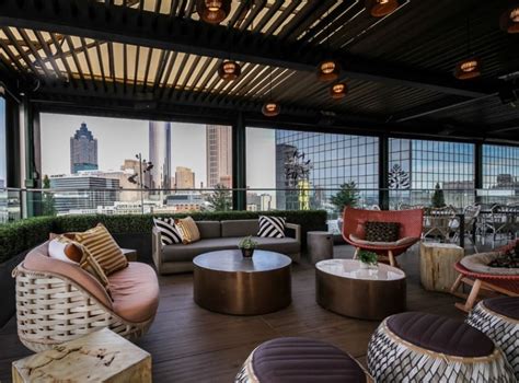 rooftop bars restaurants  atlanta    views