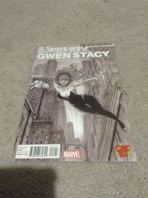 edge of spider verse 2 gwen stacy spider woman marvel comic bug bw