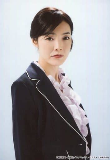 takako nakamura yuriko ochiai upper body costume black pink