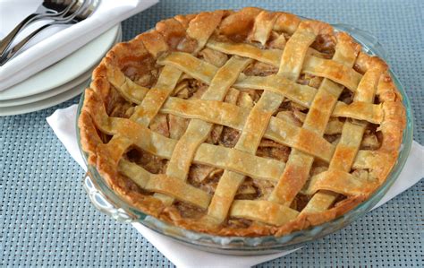 deep dish apple pie friday  cake night