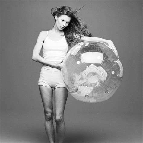 1000 best ☆ kate moss 90 s images on pinterest kate moss balloon and globe