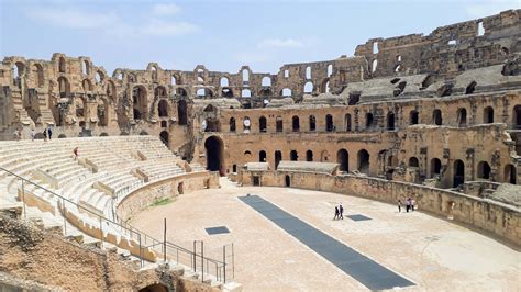 el djem  largest amphitheater   roman empire  vegan travelers