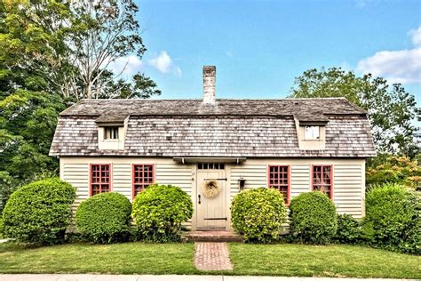 characteristics   cape  style cottage historic home  sale
