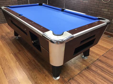 coin operated pool table table   coin operated bar