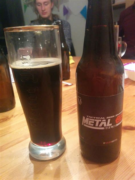 metal beer solid metgezel