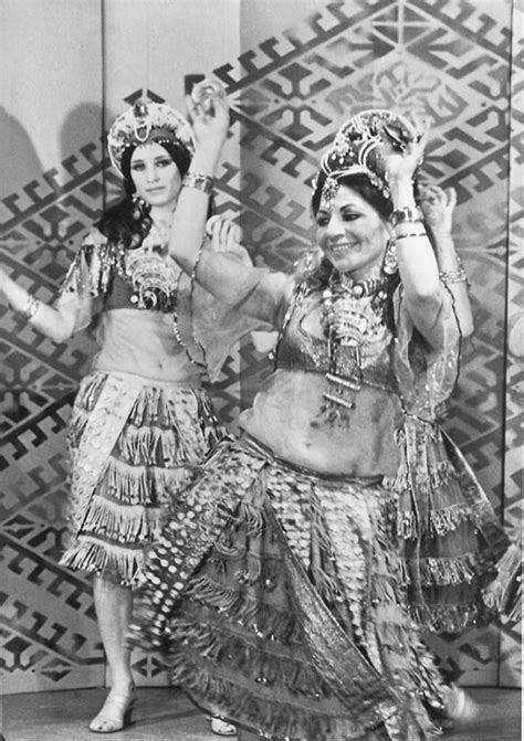 ghawazee from the aisha ali archives al fananeen al raqs sharqi belly dancers الفنانين